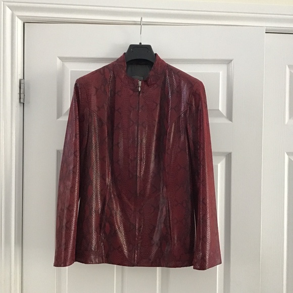 Dark red/black faux leather animal print jacket size S - Picture 3 of 5